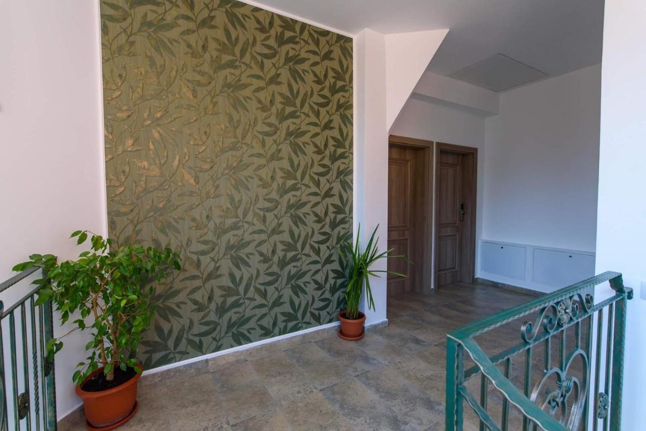 Ferienwohnung Interbelic Vibe Cluj-Napoca Exterior foto
